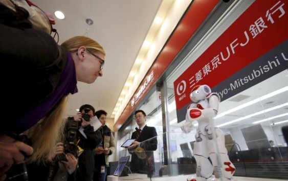 Polyglot humanoid robot greets customers at Tokyo airport